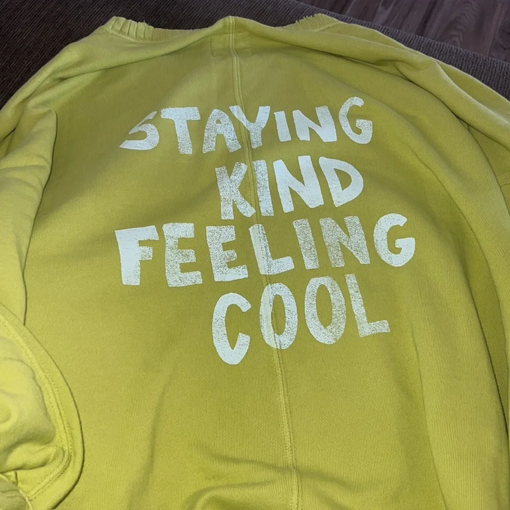 aerie down to earth crewneck staying kind feeling cool - Picture 7 of 7